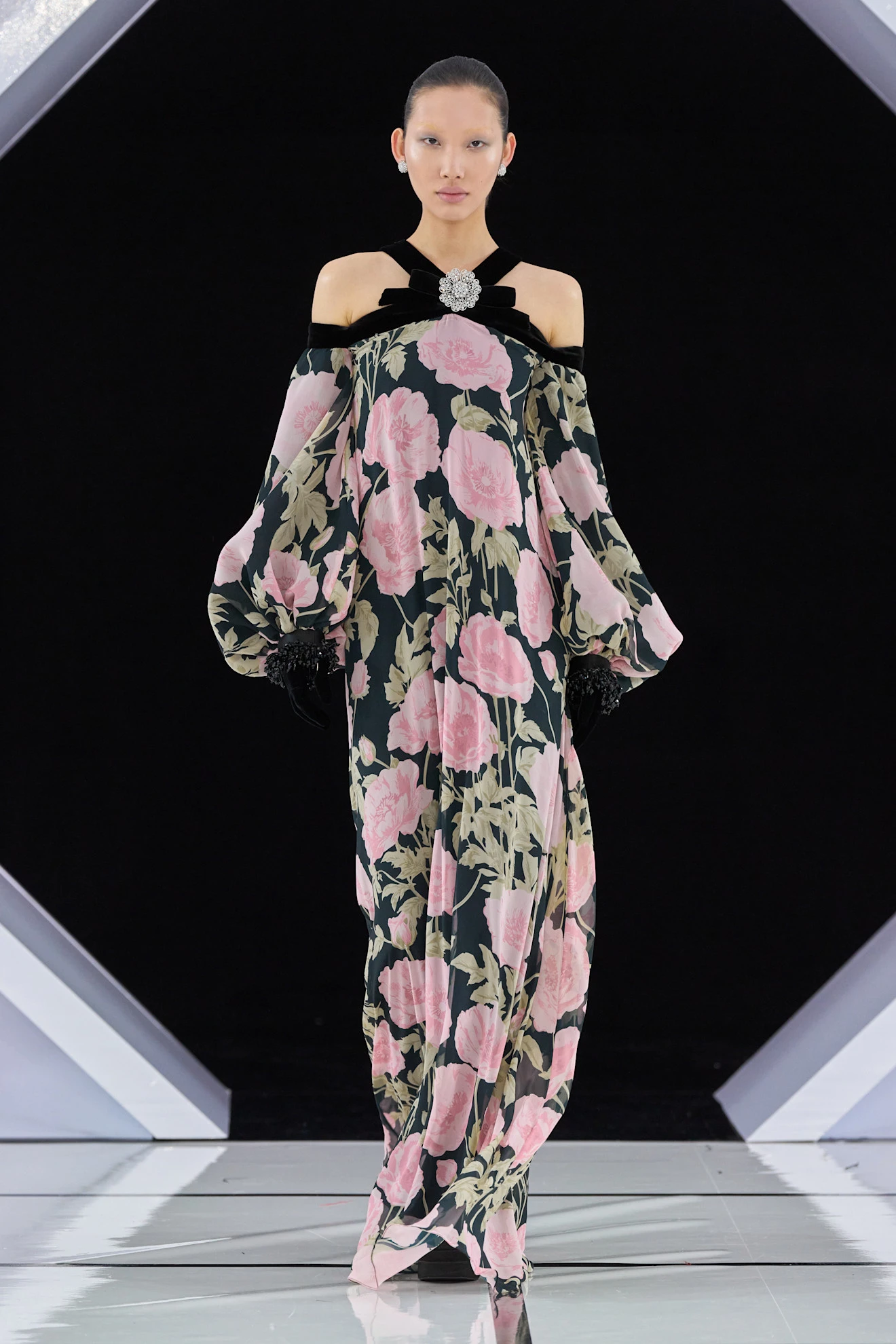 Показ Richard Quinn осень-зима 2026 | Spotlight