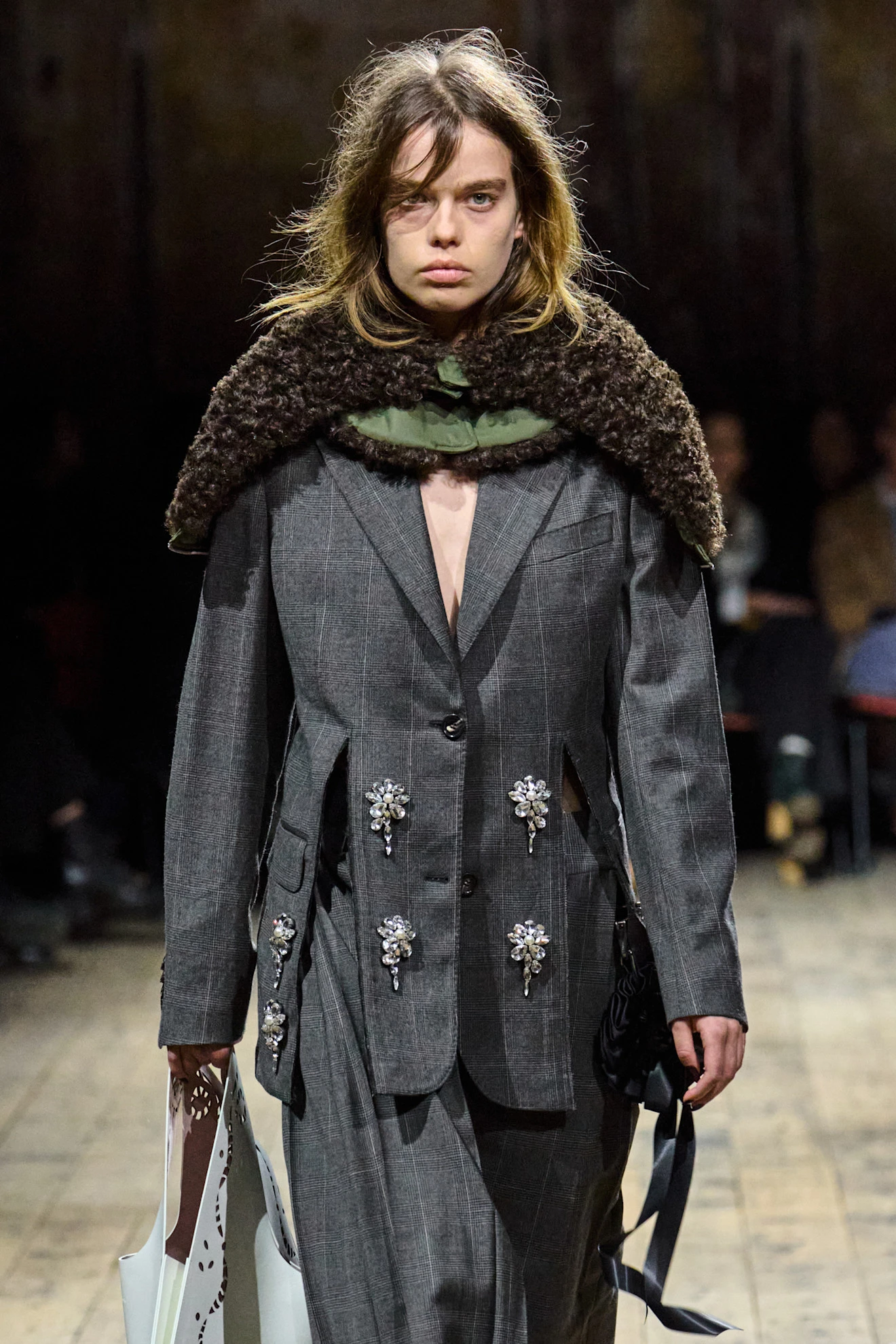 Показ Simone Rocha осень-зима 2026 | Spotlight