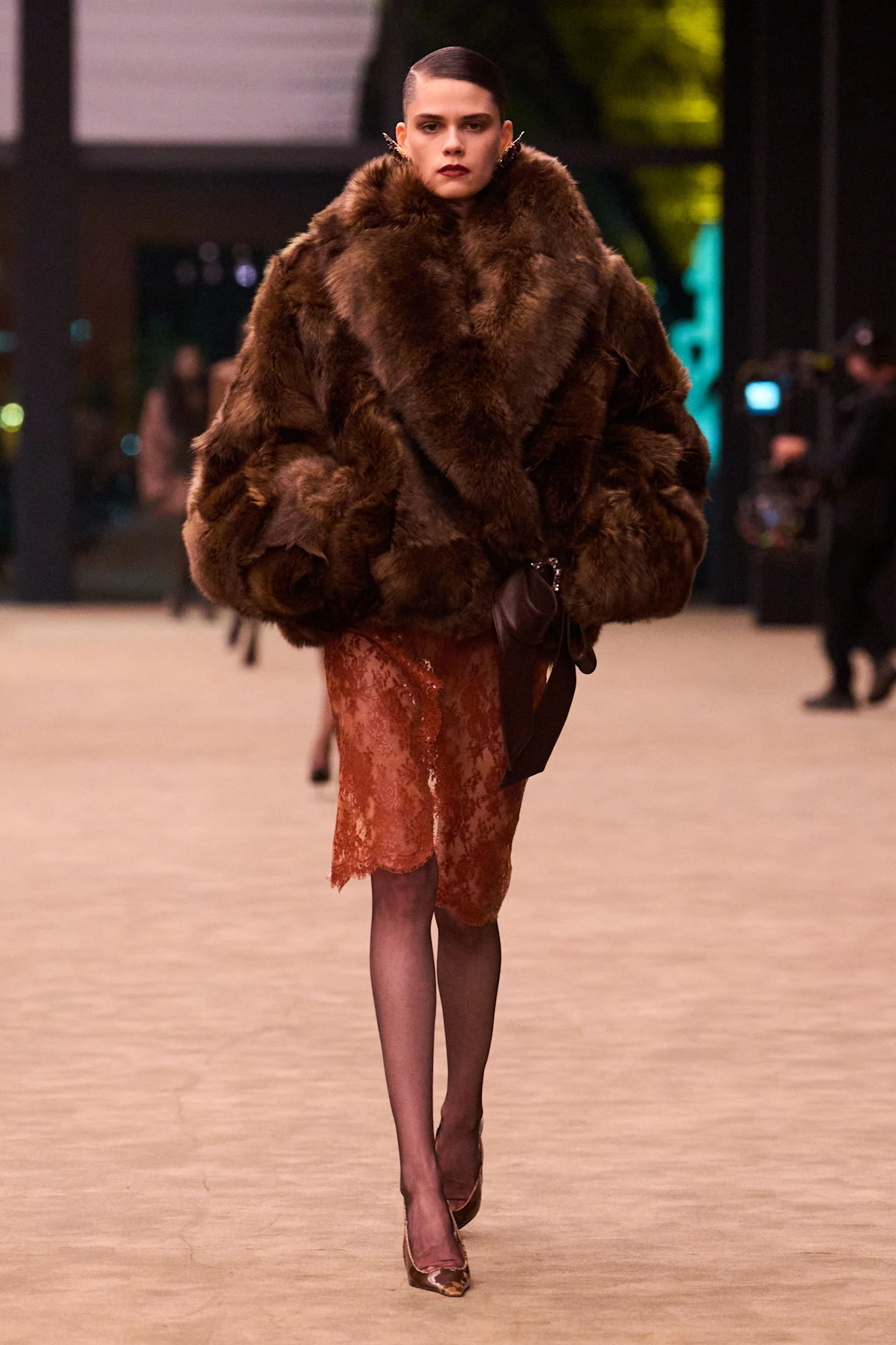 Показ Saint Laurent осень-зима 2026 | Spotlight