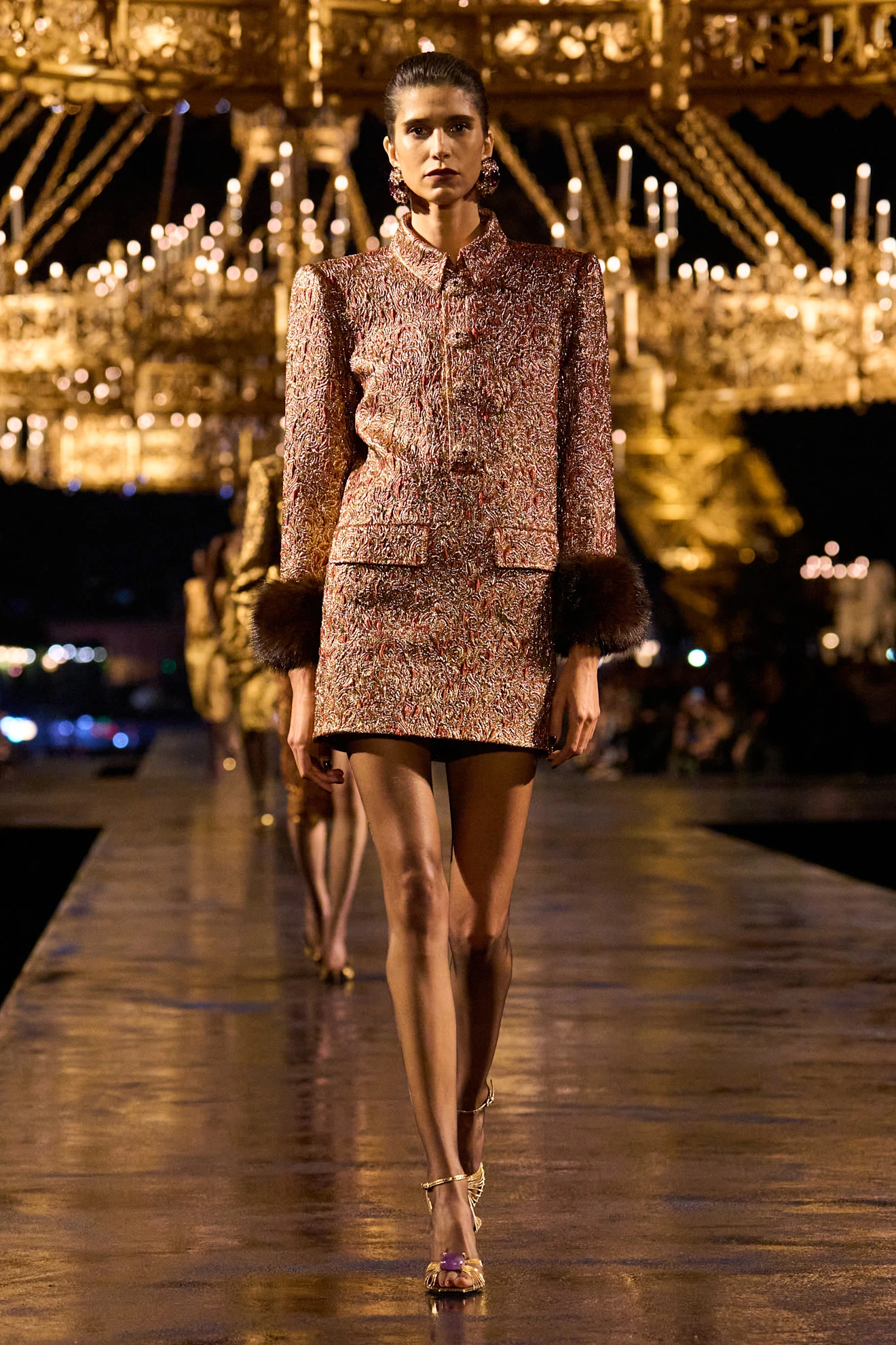 Показ Saint Laurent весна-лето 2027 | Spotlight