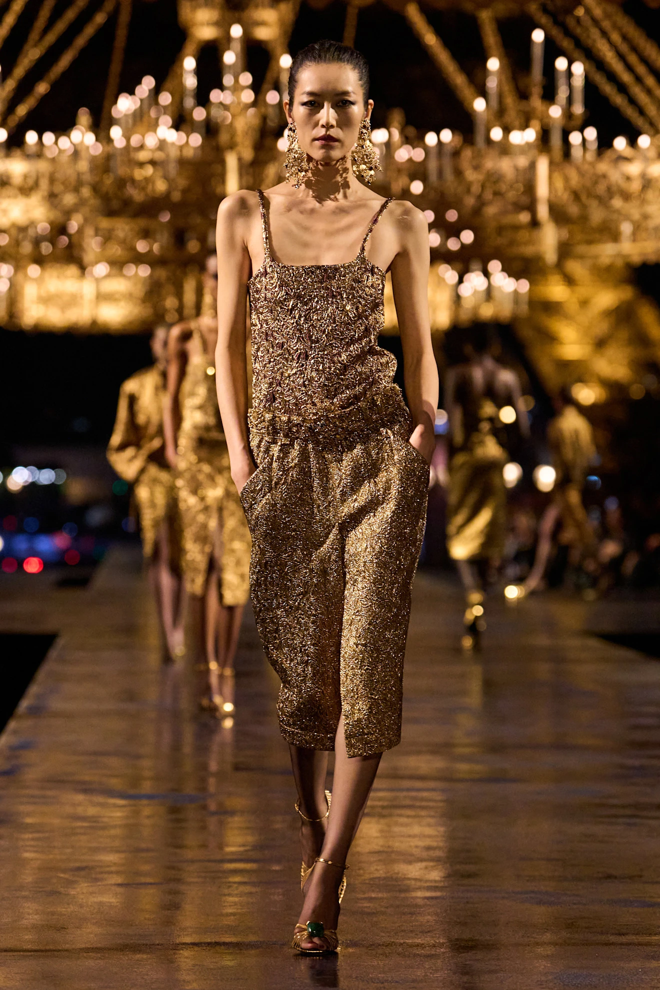 Показ Saint Laurent весна-лето 2027 | Spotlight