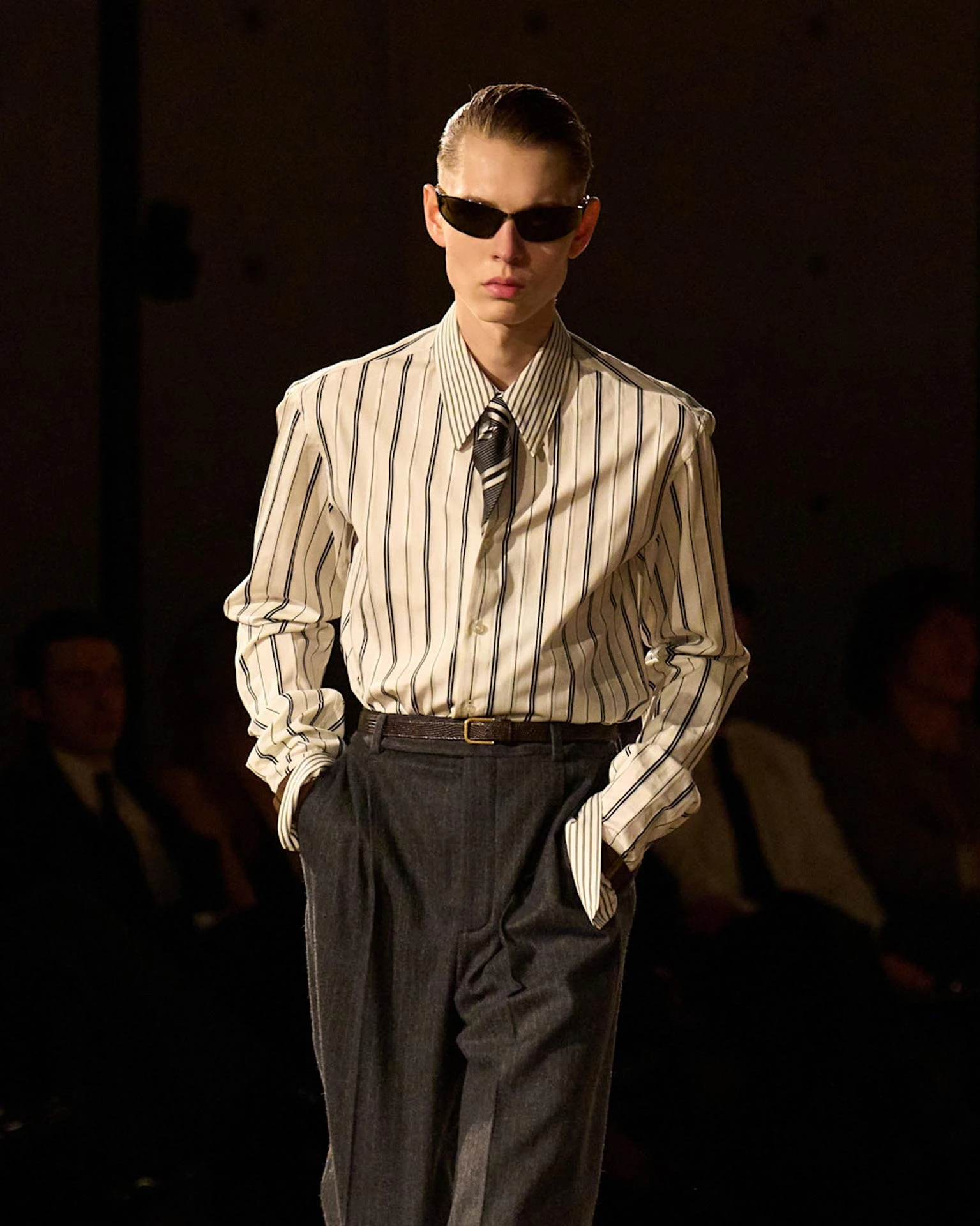 Показ Saint Laurent осень-зима 2026 | Spotlight