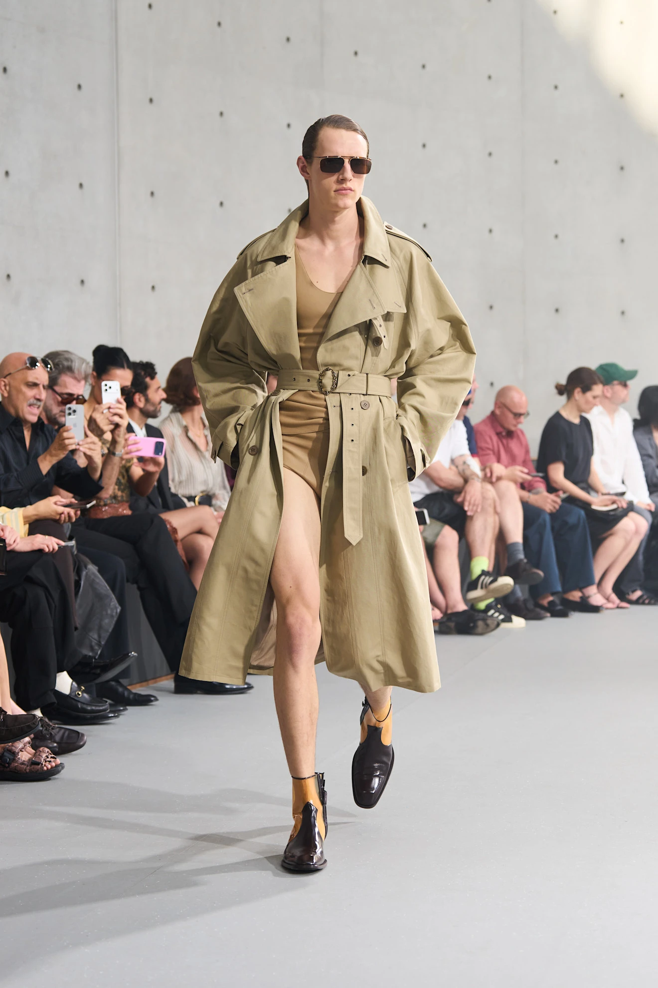 Показ Saint Laurent весна-лето 2027 | Spotlight