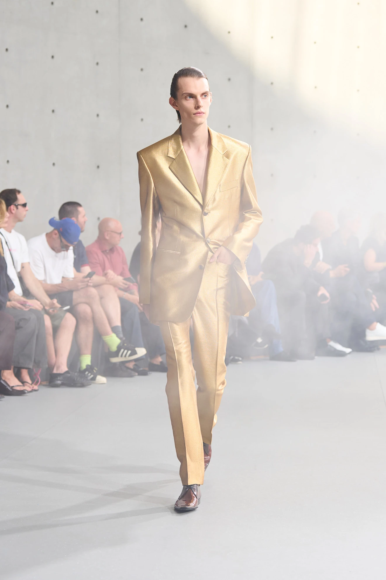 Показ Saint Laurent весна-лето 2027 | Spotlight
