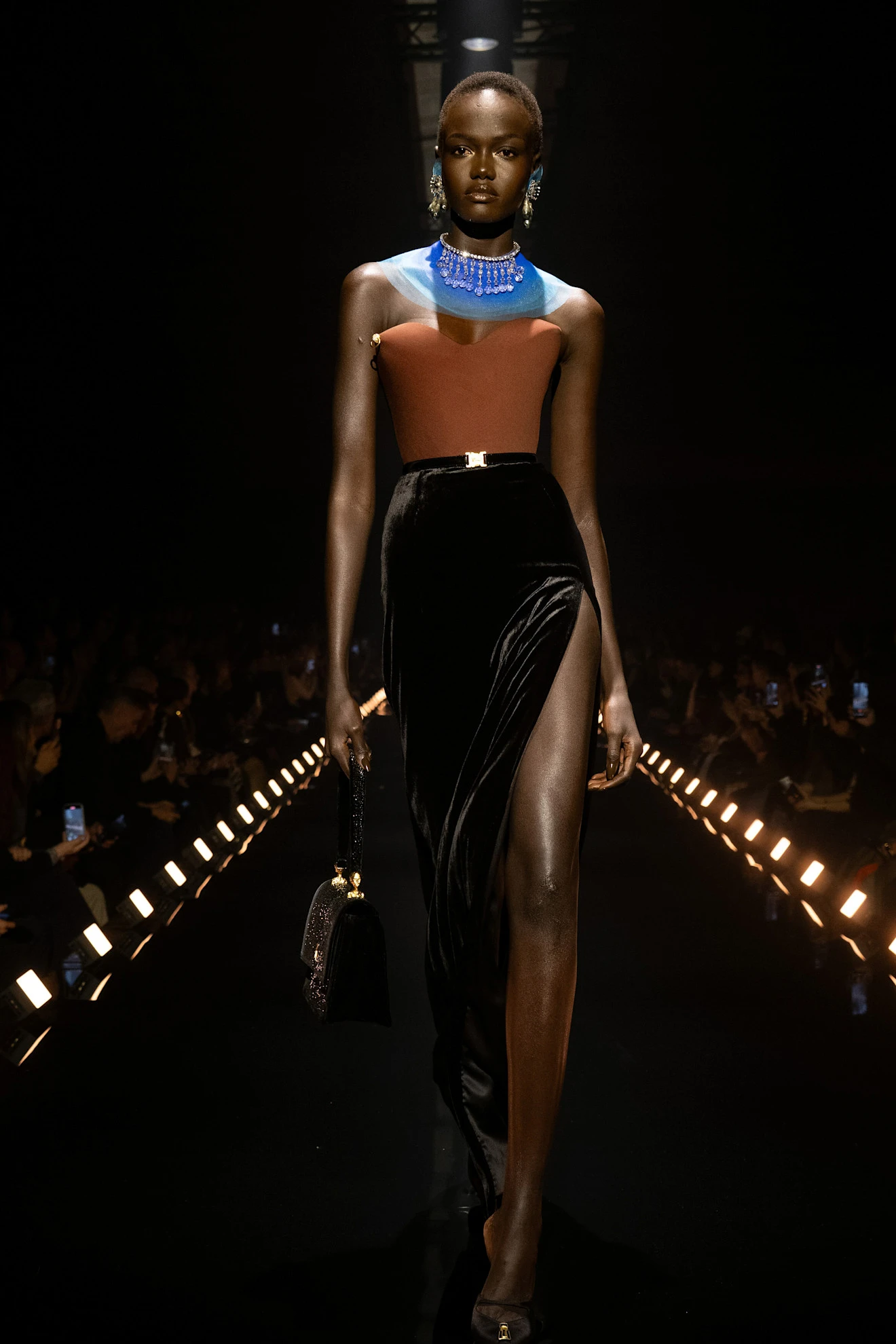 Показ Schiaparelli осень-зима 2026 | Spotlight