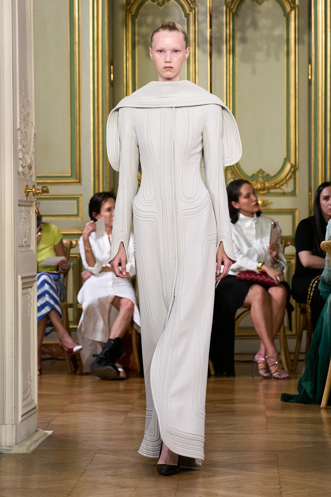 Standing Ground | Показ Haute Couture осень-зима 2026 | Spotlight