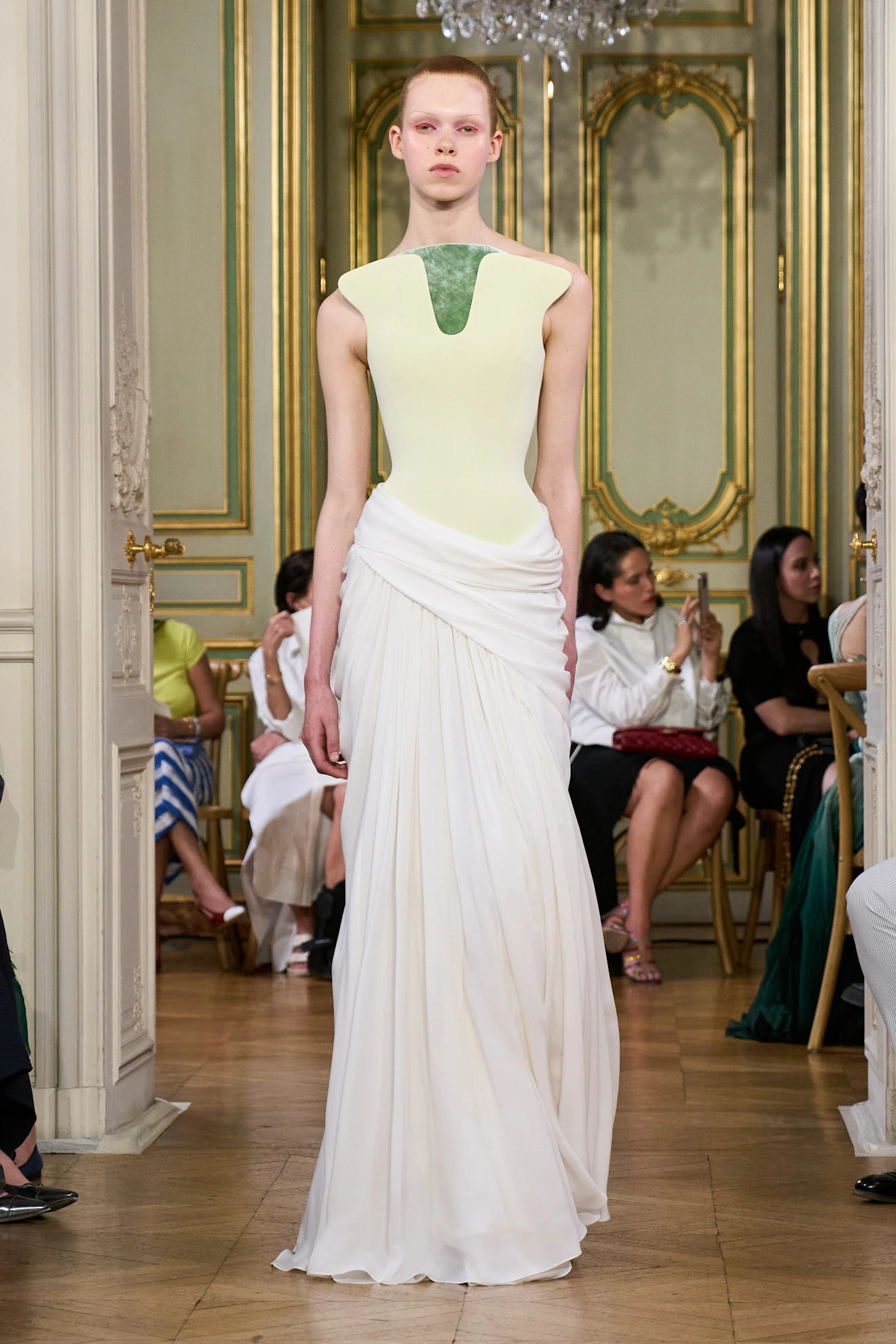 Standing Ground | Показ Haute Couture осень-зима 2026 | Spotlight