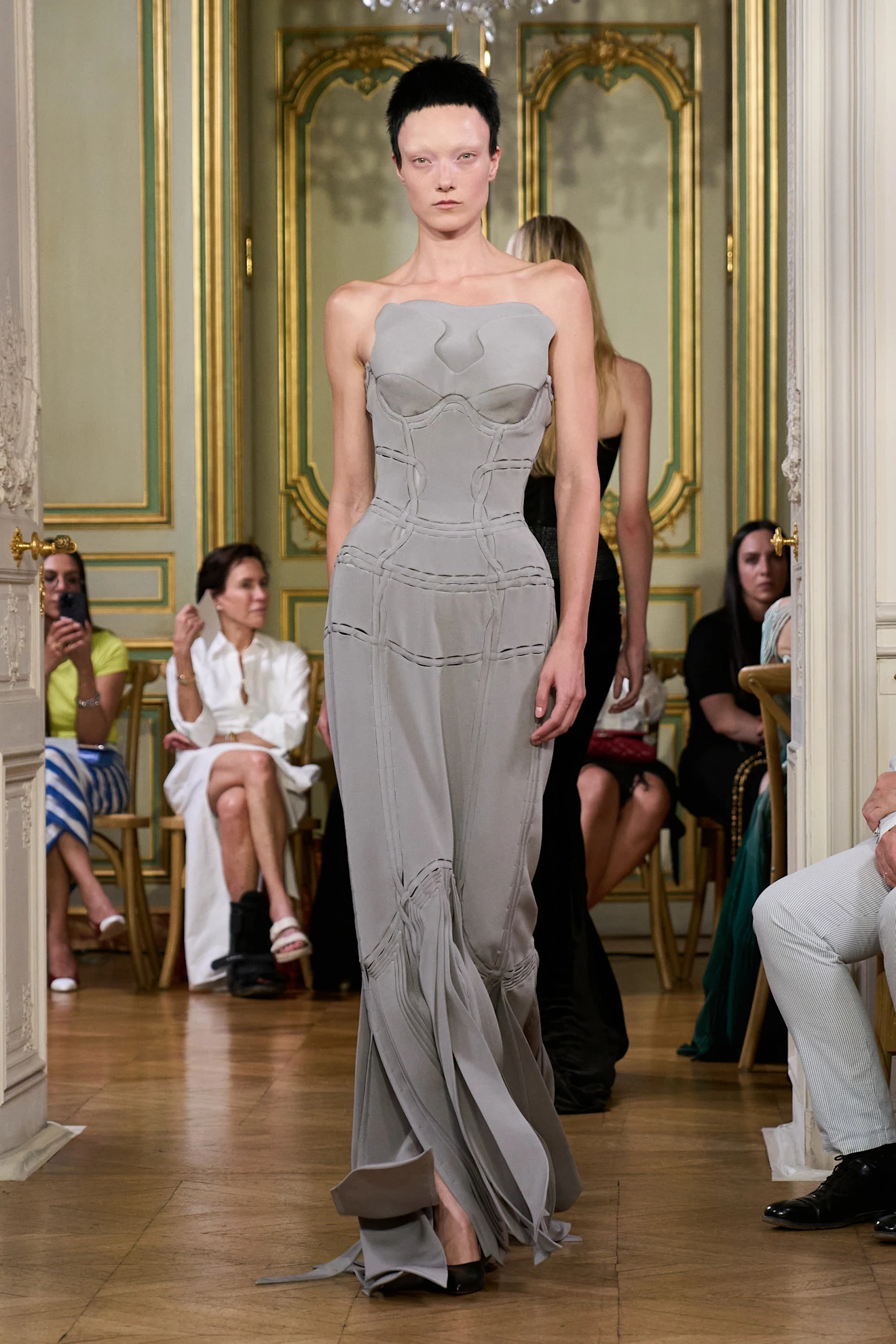 Standing Ground | Показ Haute Couture осень-зима 2026 | Spotlight