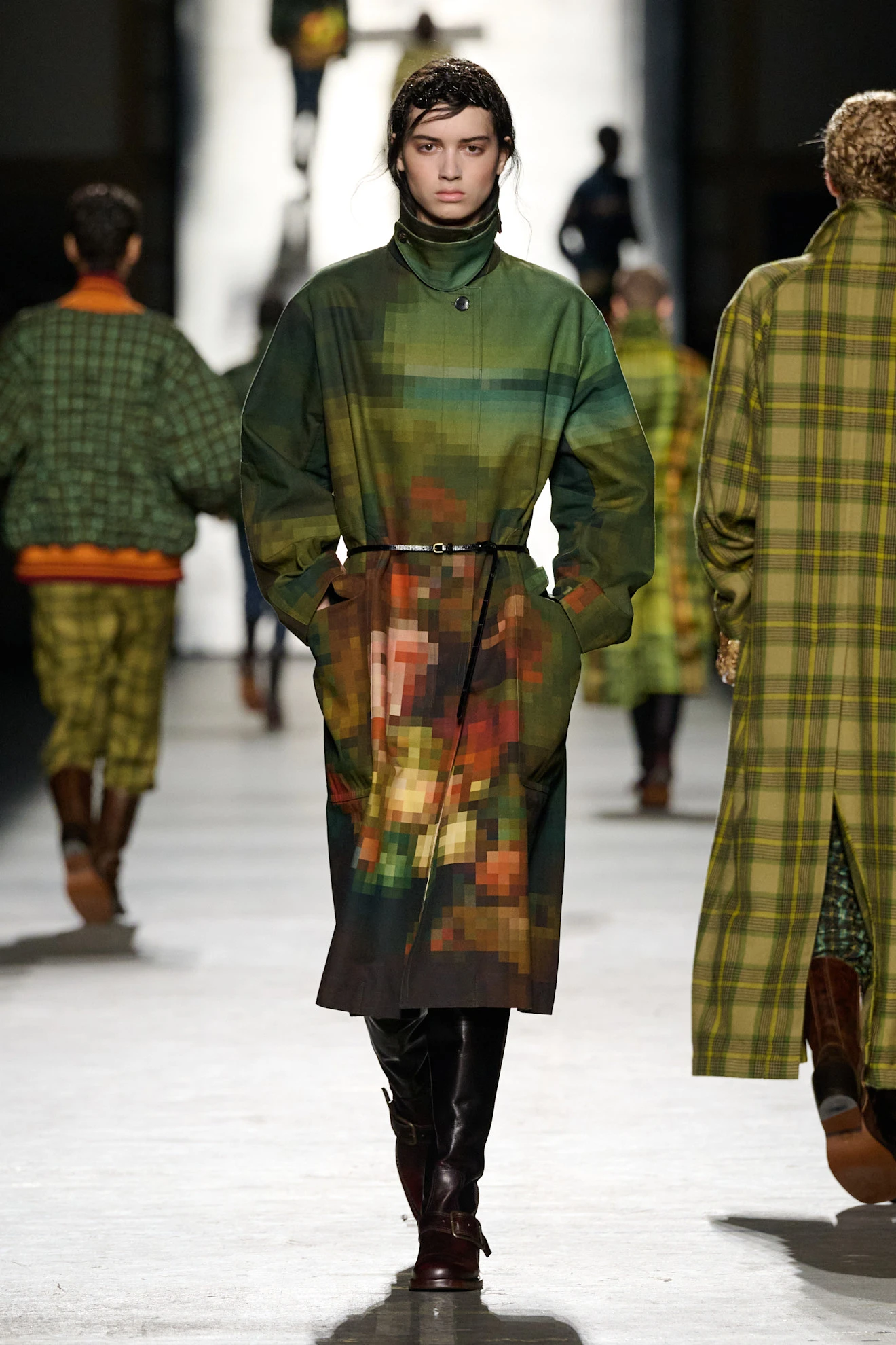 Показ Dries Van Noten осень-зима 2026 | Spotlight