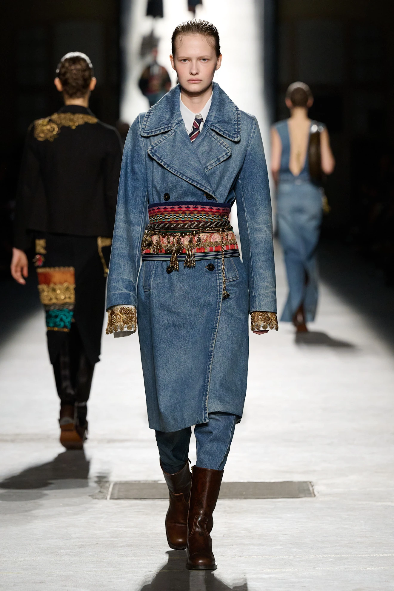 Показ Dries Van Noten осень-зима 2026 | Spotlight