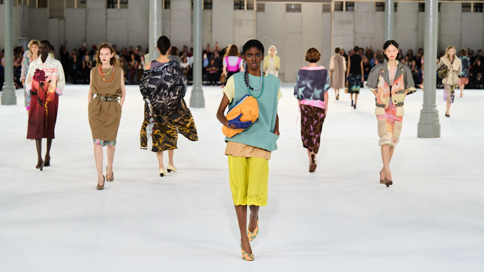 Показ Dries Van Noten весна-лето 2027 | Spotlight