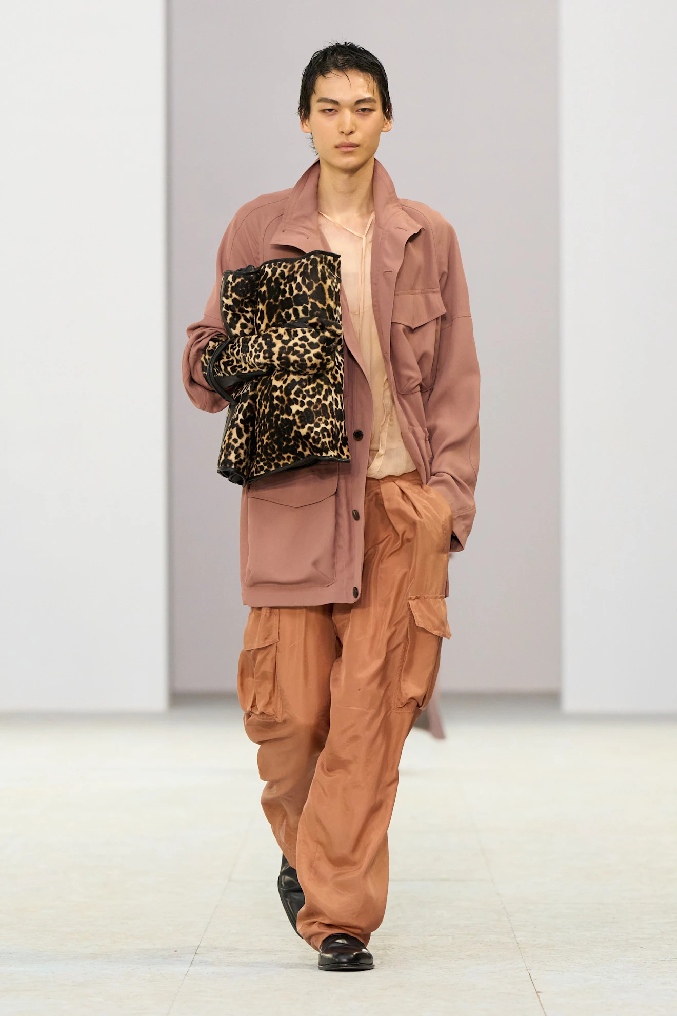 Показ Dries Van Noten весна-лето 2027 | Spotlight