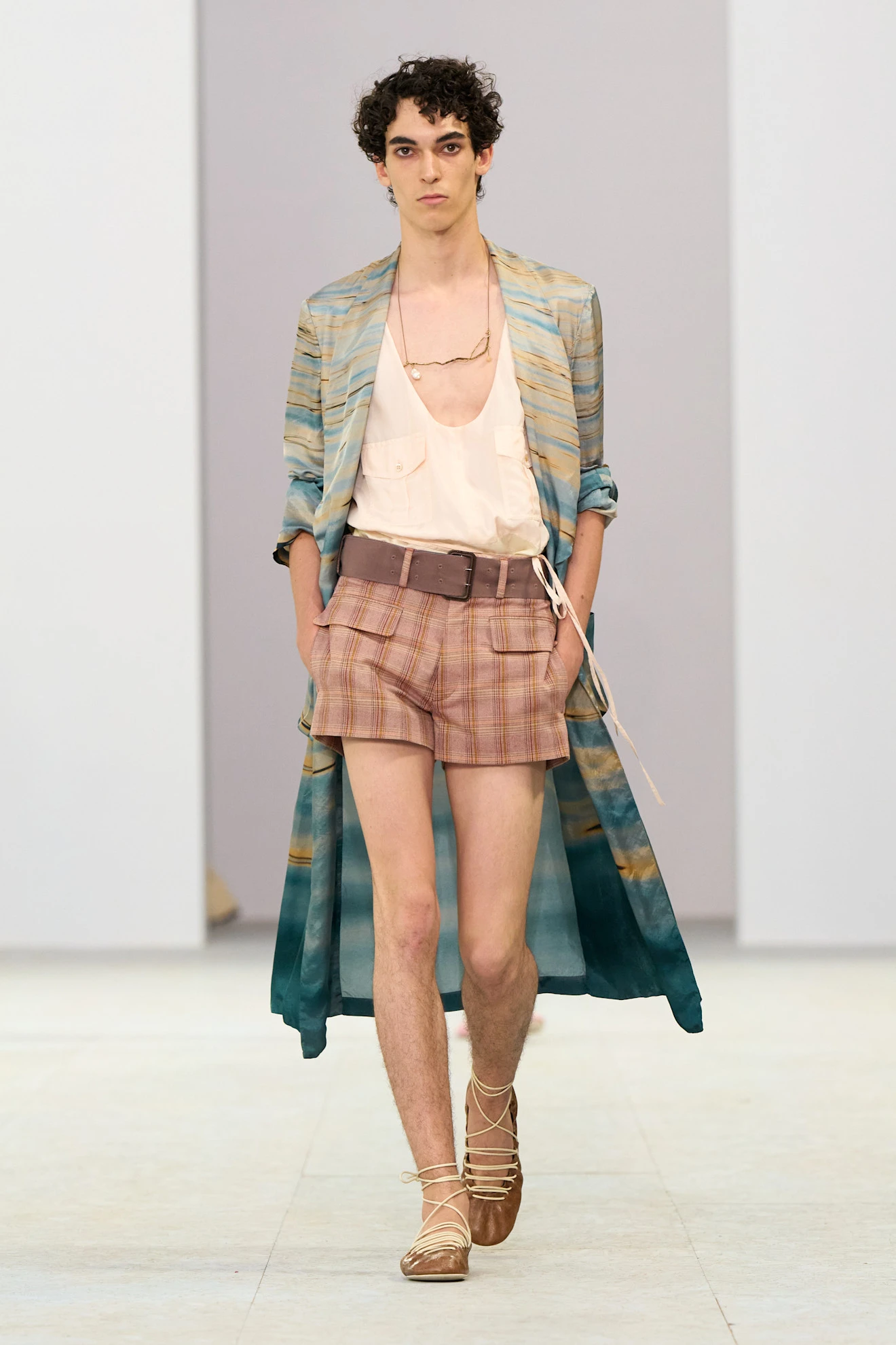 Показ Dries Van Noten весна-лето 2027 | Spotlight