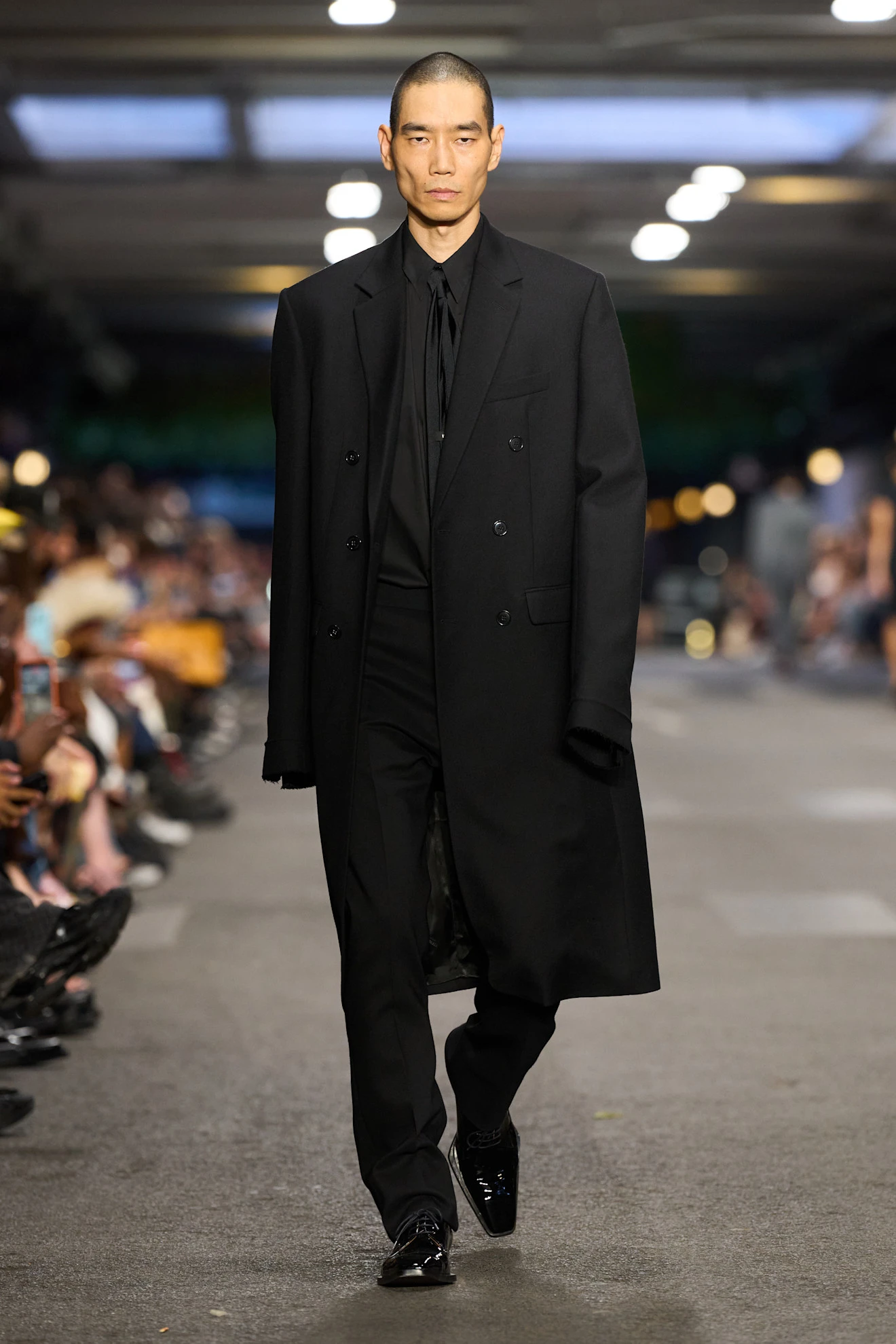 Показ Vetements весна-лето 2027 | Spotlight