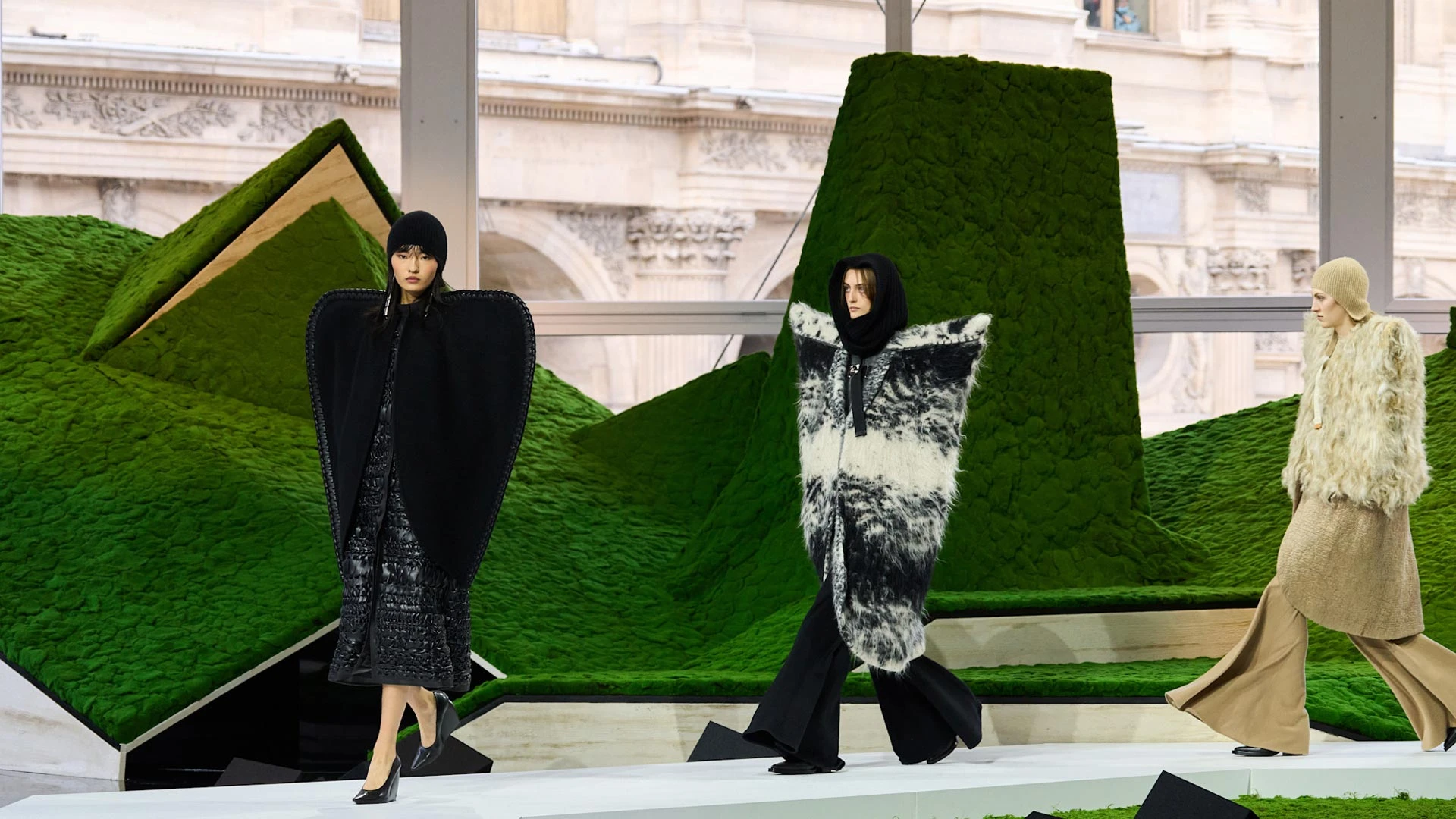 Показ Louis Vuitton осень-зима 2026 | Spotlight