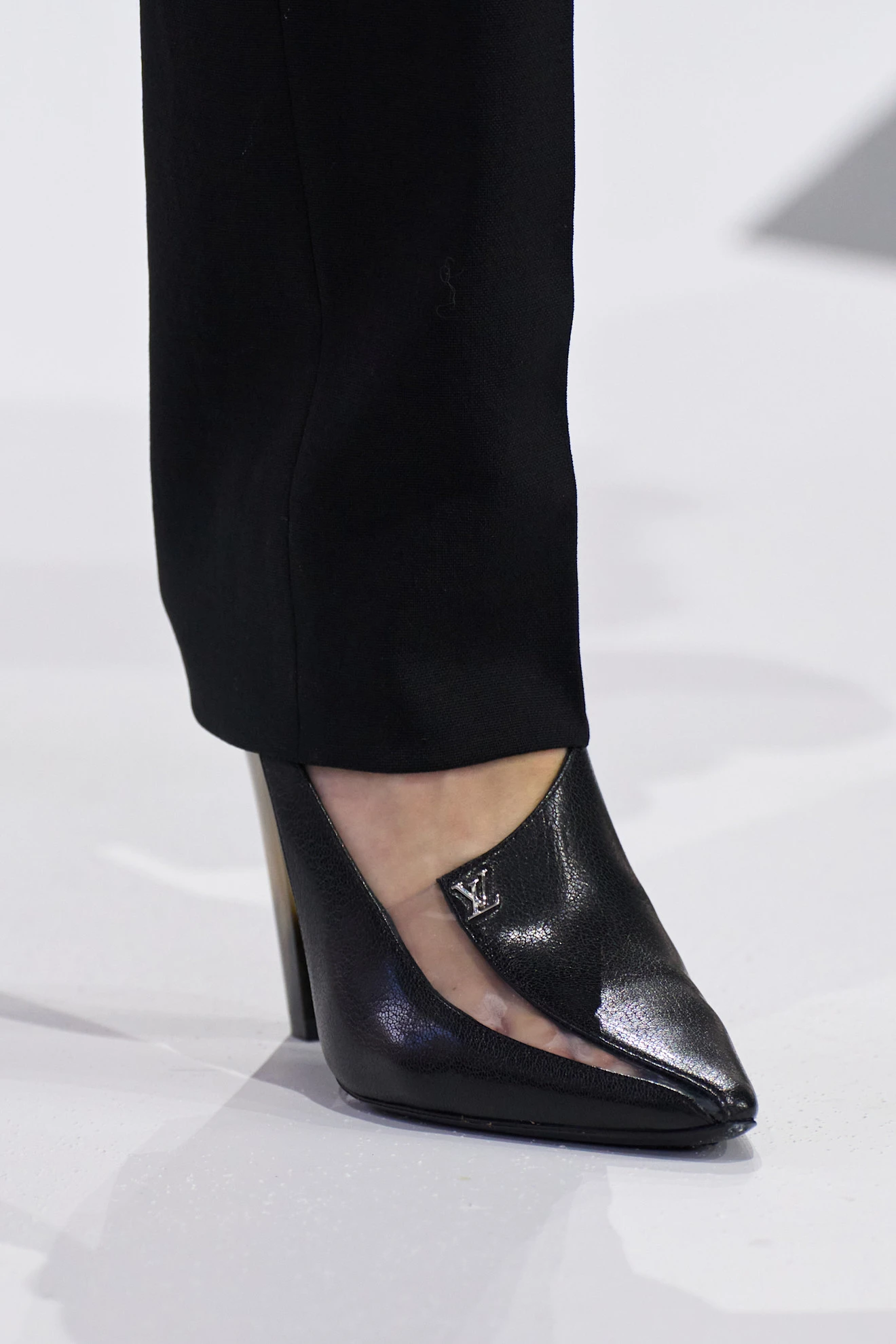 Показ Louis Vuitton осень-зима 2026 | Spotlight