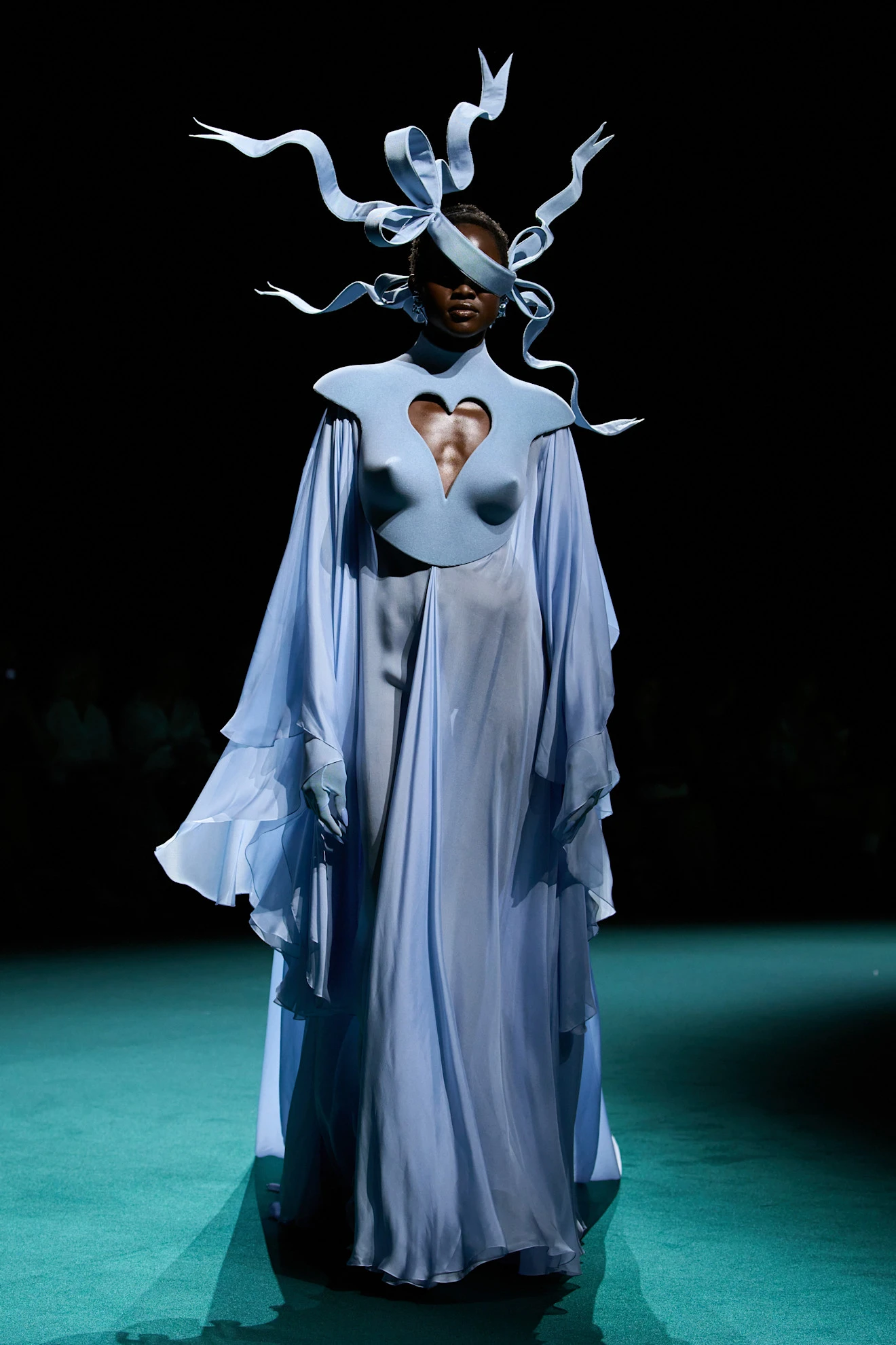 Robert Wun | Показ Haute Couture осень-зима 2026 | Spotlight