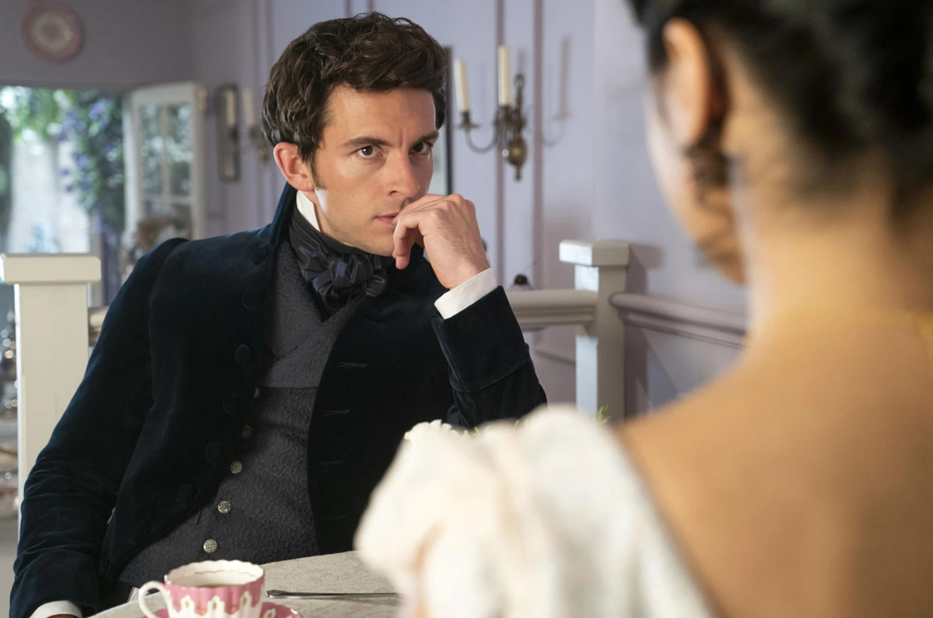 Кадр из сериала «Бриджертоны» | Энтони Бриджертон | IMDb