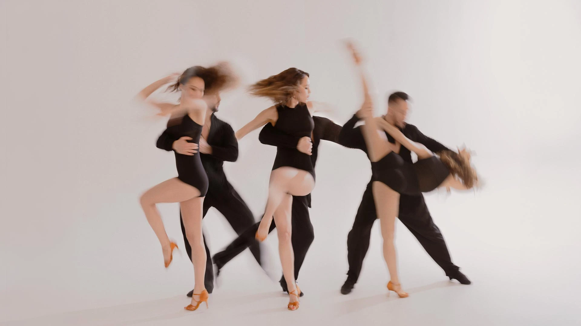 Айгерим Исмаилова и Антон Манастырев | Фотограф: Виктор Магдеев