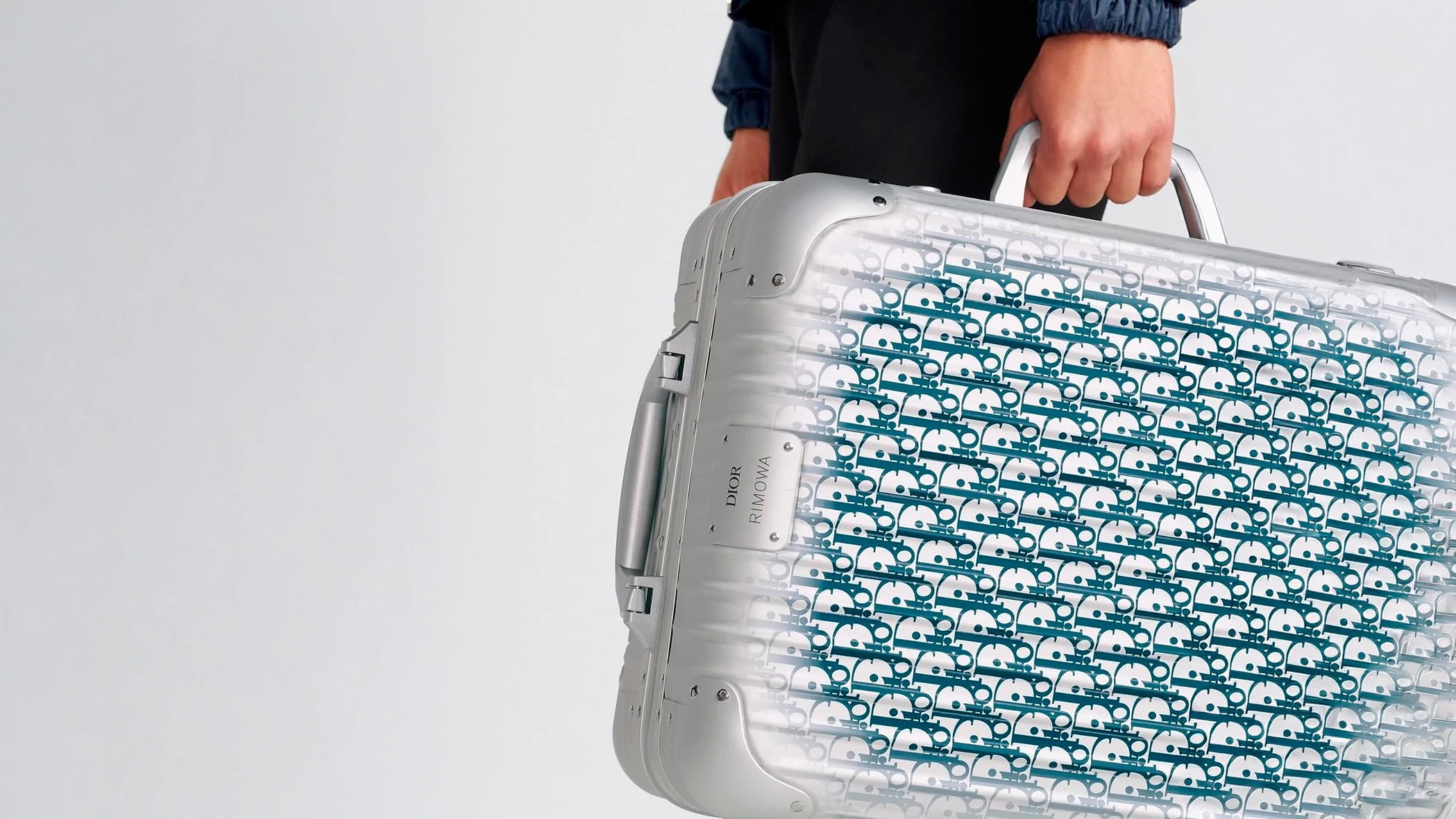 Dior и RIMOWA